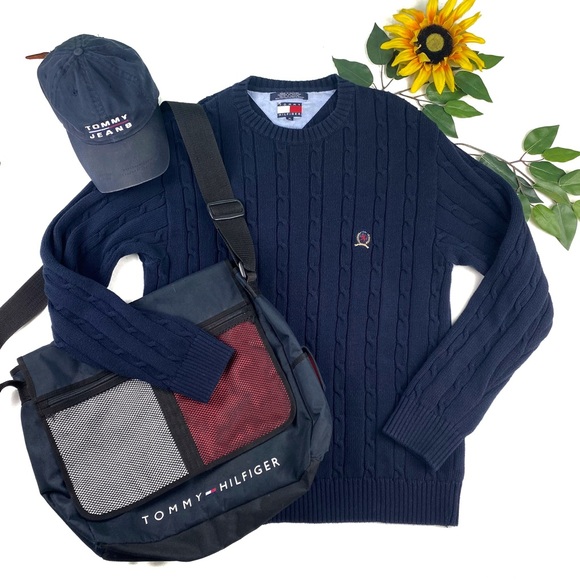 Tommy Hilfiger Other - Tommy Hilfiger Cable Knit pull over sweater